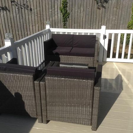 Mollys Retreat Pet Friendly Three Bed Caravan With Small Garden Newquay Bay Resort Quieter Area Of Park Extérieur photo