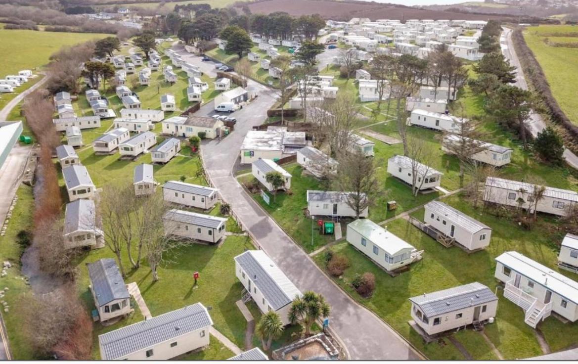 Mollys Retreat Pet Friendly Three Bed Caravan With Small Garden Newquay Bay Resort Quieter Area Of Park Extérieur photo