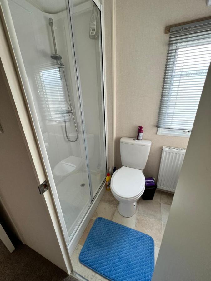 Mollys Retreat Pet Friendly Three Bed Caravan With Small Garden Newquay Bay Resort Quieter Area Of Park Extérieur photo